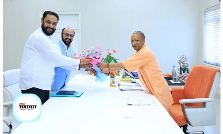 मुख्यमंत्री से मिले योगेन्द्र उपाध्याय, शिवाजी स्मारक निर्माण को मिली ऐतिहासिक गति 1 मुख्यमंत्री
