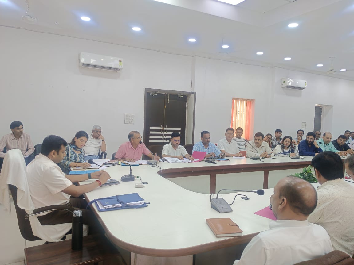 जिला शुल्क नियामक समिति