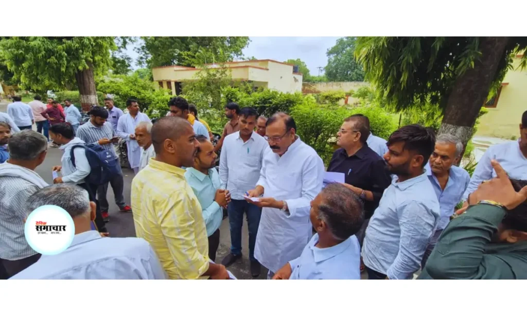 PWD गेस्ट हाउस बना सांसद चाहर का कैंप कार्यालय, जनसुनवाई शुरू PWD