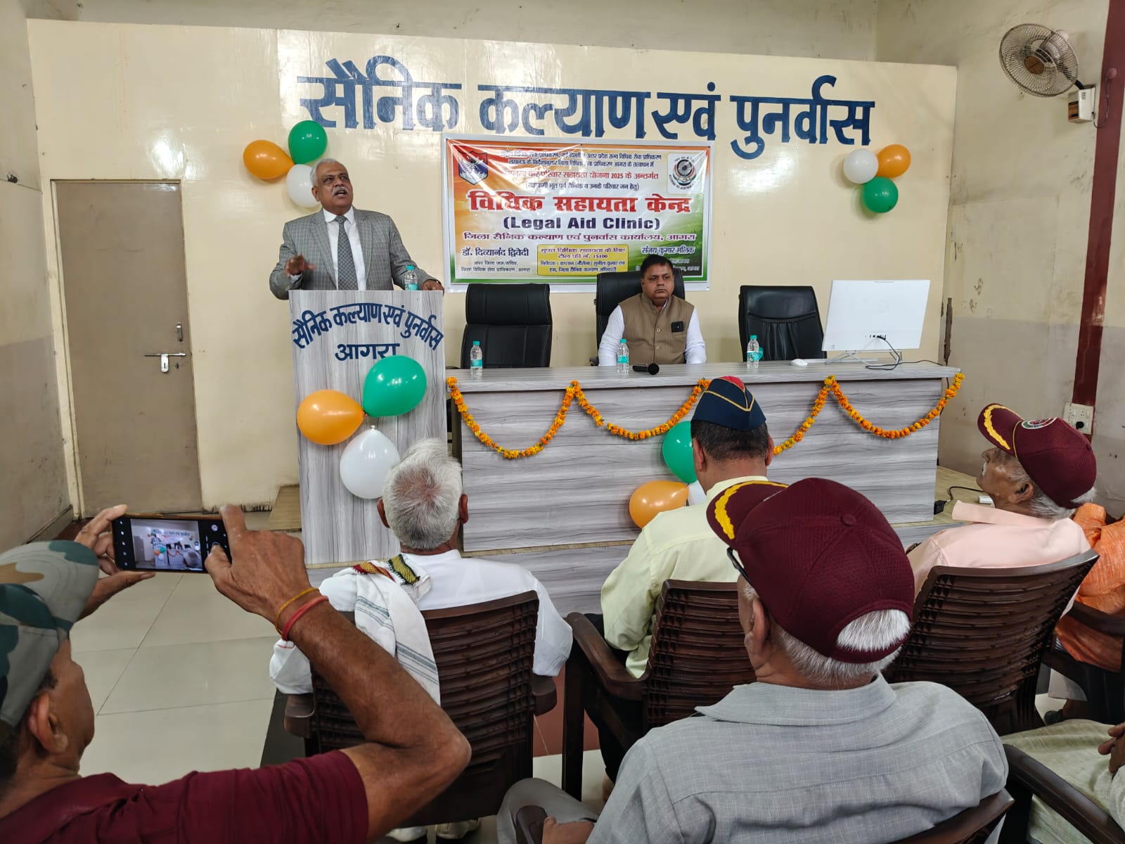 आगरा में, लीगल एड क्लीनिक, का उद्घाटन