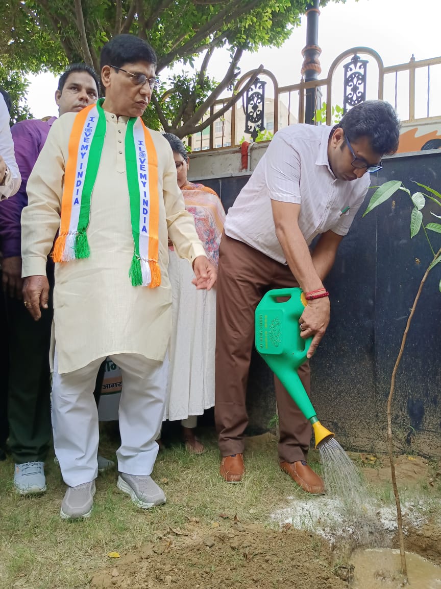काकोरी ट्रेन एक्शन शताब्दी समारोह आगरा में सम्पन्न 8 काकोरी ट्रेन एक्शन शताब्दी, समारोह आगरा में सम्पन्न