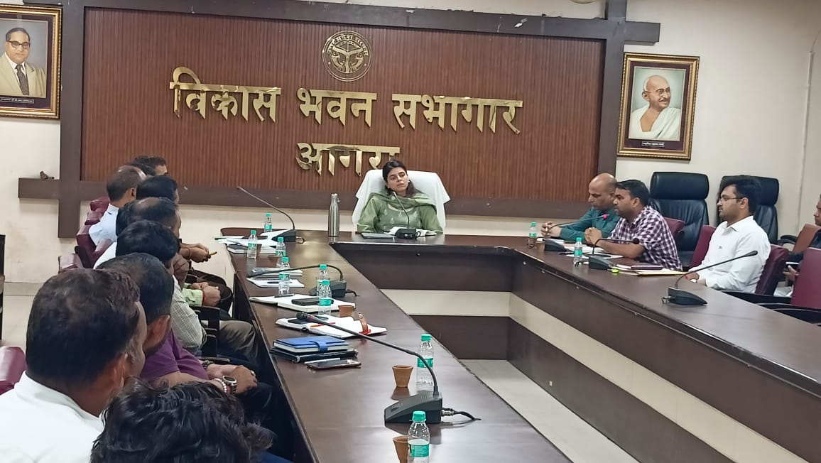 खरीफ सीजन, प्रतिभा सिंह, उर्वरक उपलब्धता आगरा, खरीफ सीजन उर्वरक वितरण