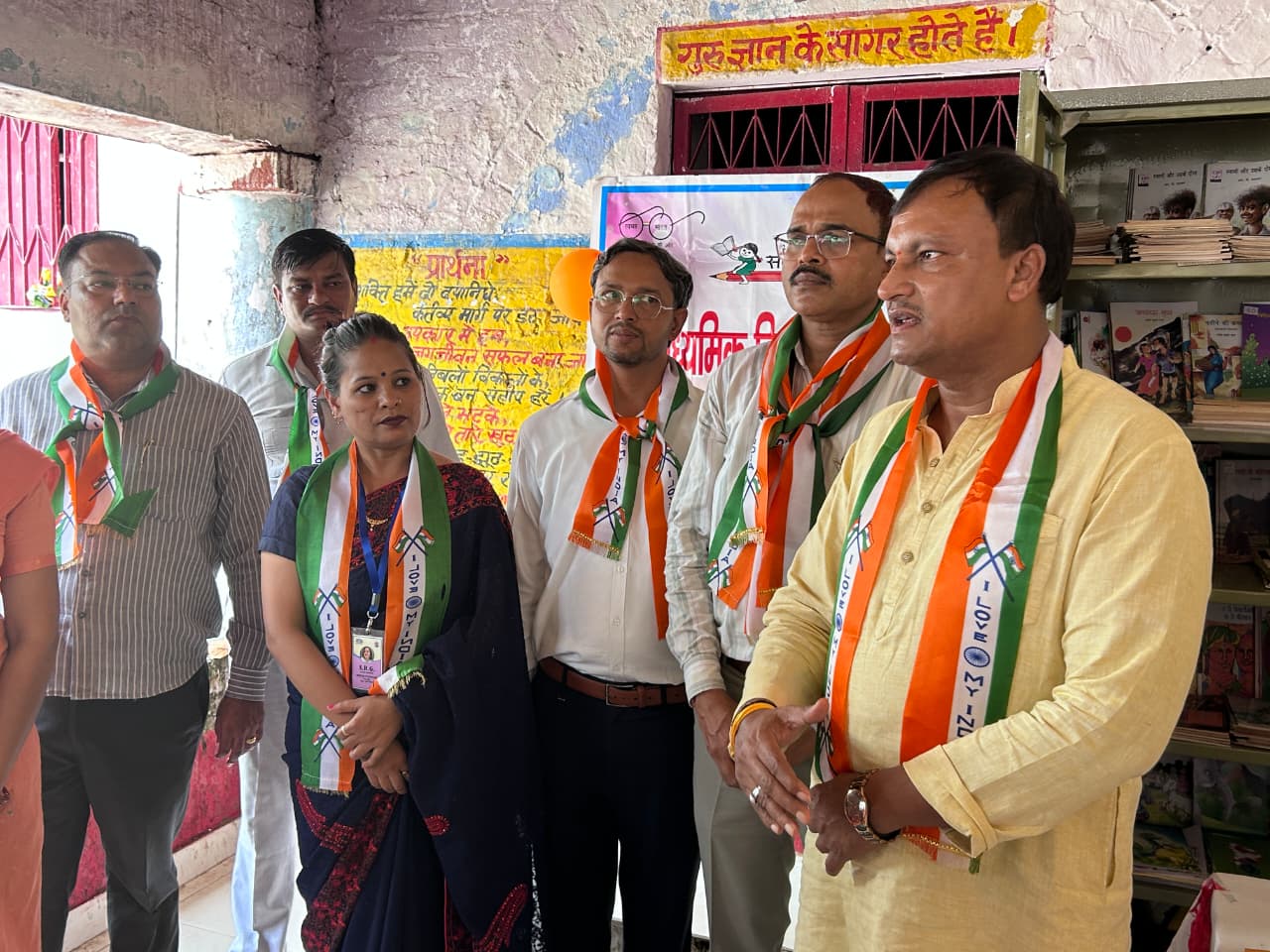 खेरागढ़ द्वितीय विद्यालय, पुस्तकालय, चेयरमैन सुधीर गर्ग