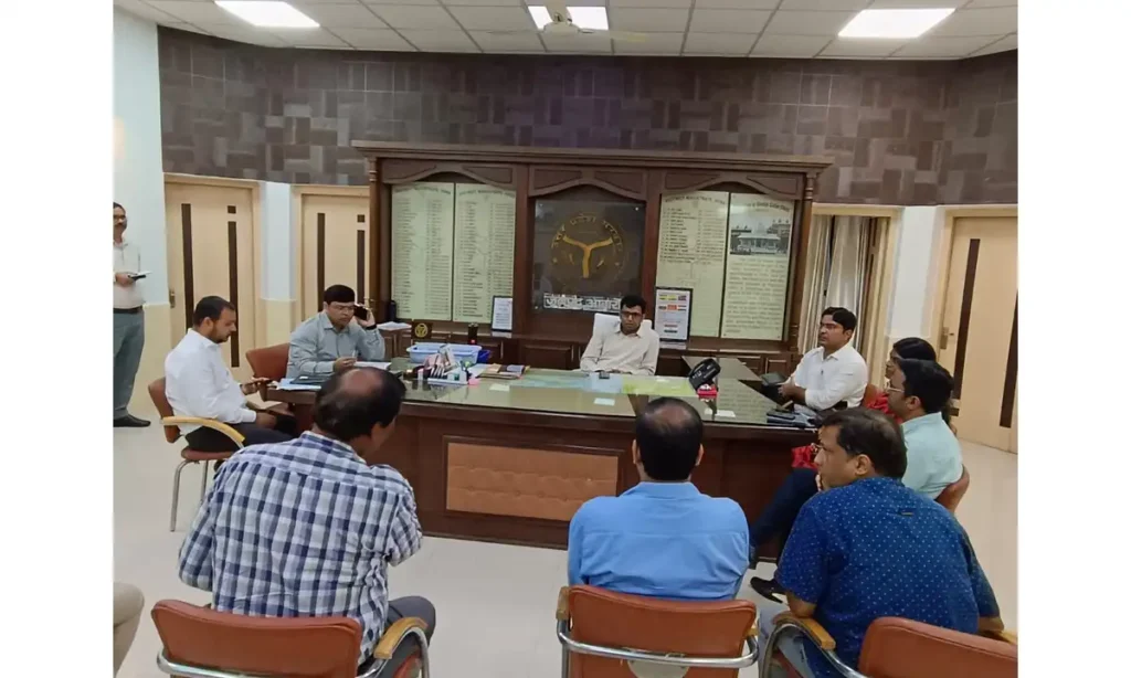 जिलाधिकारी अरविंद मल्लप्पा बंगारी, जिलाधिकारी, आगरा