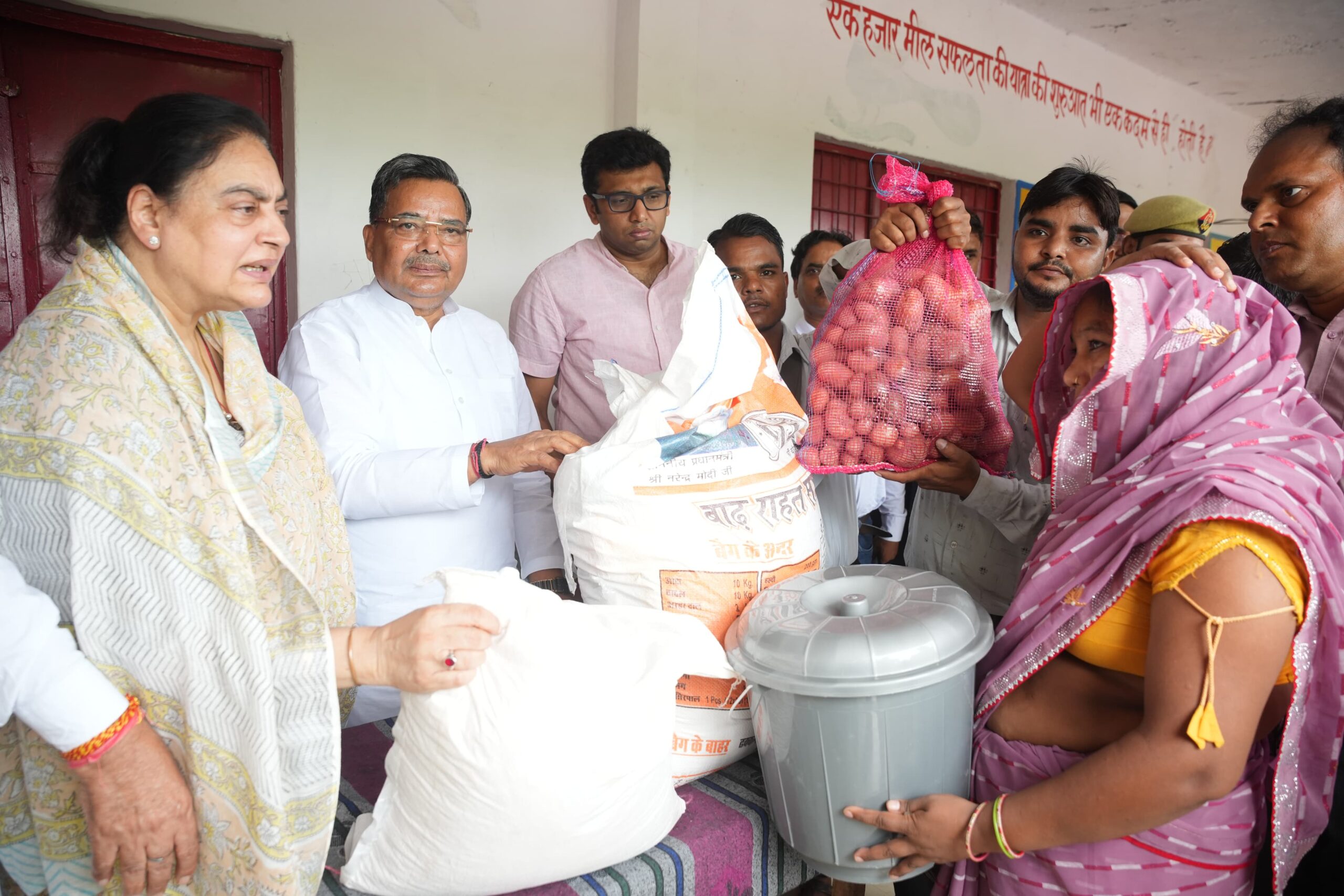 बाढ़, क्षेत्र का किया निरीक्षण