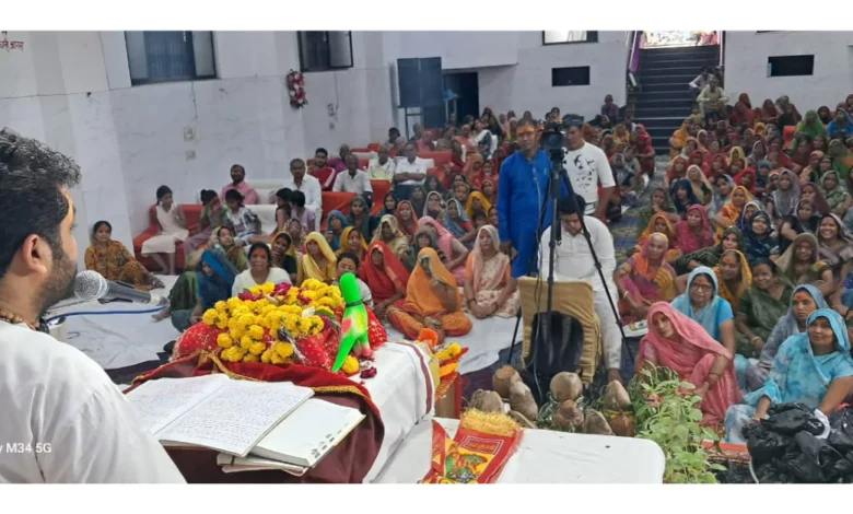 श्रीमद भागवत कथा आगरा, धाकड़ धर्मशाला कथा, संत अभिषेक भाई जी कथा, भागवत कथा 2025, आगरा धार्मिक आयोजन, सनातन धर्म कथा संदेश, राजा ध्रुव कथा, शबरी माता प्रसंग, आगरा में धार्मिक आयोजन, श्रीमद भागवत कथा श्रद्धालु