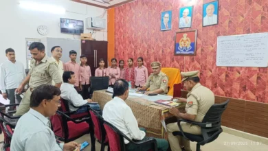 मिशन शक्ति 5.0, पुलिस थाना भ्रमण, फतेहाबाद आगरा, बच्चों की सुरक्षा जागरूकता, डायल 112, महिला हेल्पलाइन 1090, विद्यालय भ्रमण, कानून व्यवस्था, अनिल कुमार नोडल शिक्षक, मिशन शक्ति अभियान