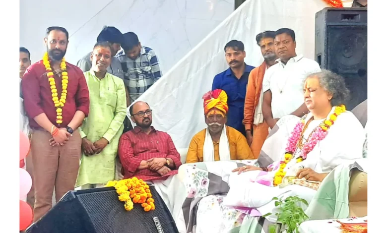 श्रीमद भागवत कथा आगरा, धाकड़ धर्मशाला कथा 2025, योगेंद्र उपाध्याय कथा आगरा, गोवर्धन महाराज कथा, इंद्र का घमंड, आगरा धार्मिक आयोजन, छप्पन भोग कथा, श्रद्धालु कथा आगरा