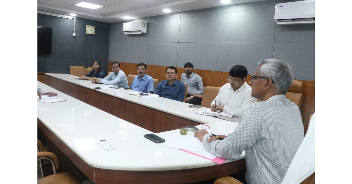 आगरा न्यू सिविल एन्क्लेव, Agra Civil Enclave Project, आगरा हवाई अड्डा, आगरा एयरपोर्ट न्यू टर्मिनल, Agra Airport Expansion, न्यू सिविल एन्क्लेव बैठक