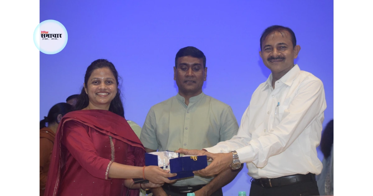 छात्रवृत्ति योजना सुधार, आगरा मंडलीय कार्यशाला, समाज कल्याण विभाग छात्रवृत्ति, दशमोत्तर छात्रवृत्ति योजना, पूर्वदशम छात्रवृत्ति, असीम अरुण छात्रवृत्ति सुधार, छात्रवृत्ति वितरण 2025, उत्तर प्रदेश छात्रवृत्ति पोर्टल, scholarship workshop agra, up scholarship distribution, आगरा छात्रवृत्ति समाचार