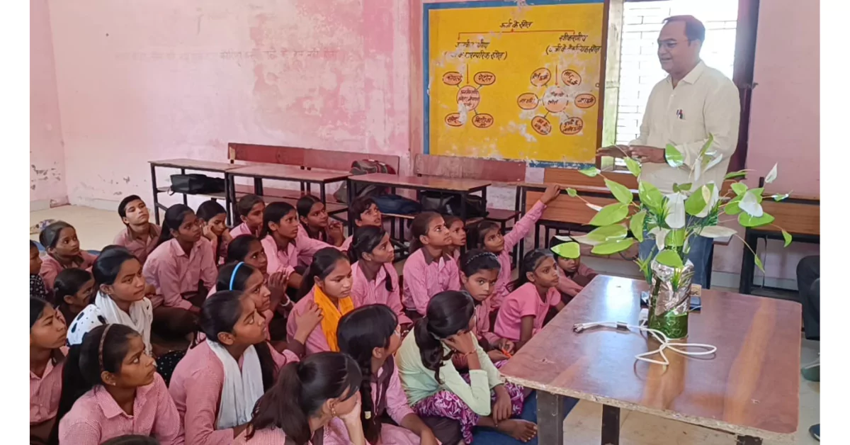 मिशन शक्ति 5.0, मिशन शक्ति अभियान आगरा, भलोखरा विद्यालय आत्मरक्षा प्रशिक्षण, आगरा मिशन शक्ति कार्यक्रम, महिलाओं का आत्मरक्षा प्रशिक्षण, छात्राओं का आत्मरक्षा प्रशिक्षण, महिला सशक्तिकरण आगरा, मिशन शक्ति 5.0 आत्मरक्षा, आगरा महिला सुरक्षा कार्यक्रम, आत्मरक्षा प्रशिक्षण विद्यालय