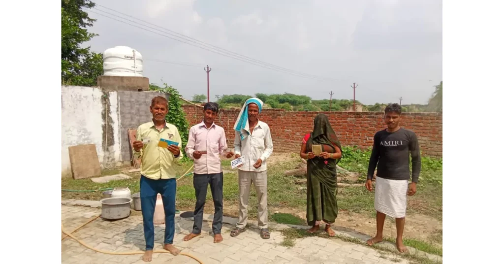 AGRA FLOOD, आगरा बाढ़ 2025, यमुना नदी बाढ़ मुआवजा, चंबल नदी बाढ़ प्रभावित किसान, आगरा बाढ़ राहत, डीबीटी मुआवजा यूपी, किसानों को मुआवजा भुगतान, जिलाधिकारी अरविंद मल्लप्पा बंगारी, flood compensation Agra, yamuna chambal flood news, यूपी बाढ़ मुआवजा योजना
