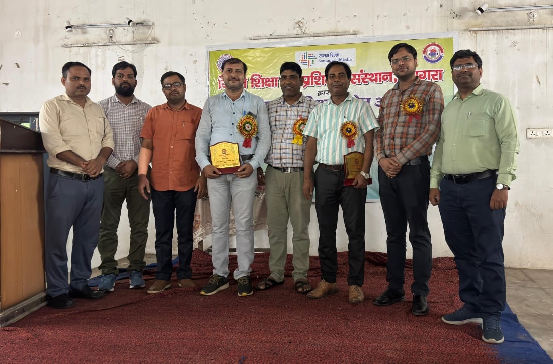 डायट आगरा आर्टिफिशियल इंटेलिजेंस प्रतियोगिता, AI वाद विवाद 2025, आर्टिफिशियल इंटेलिजेंस पर छात्रों के विचार, शिक्षा में AI के फायदे और नुकसान, डायट आगरा शिक्षा समाचार