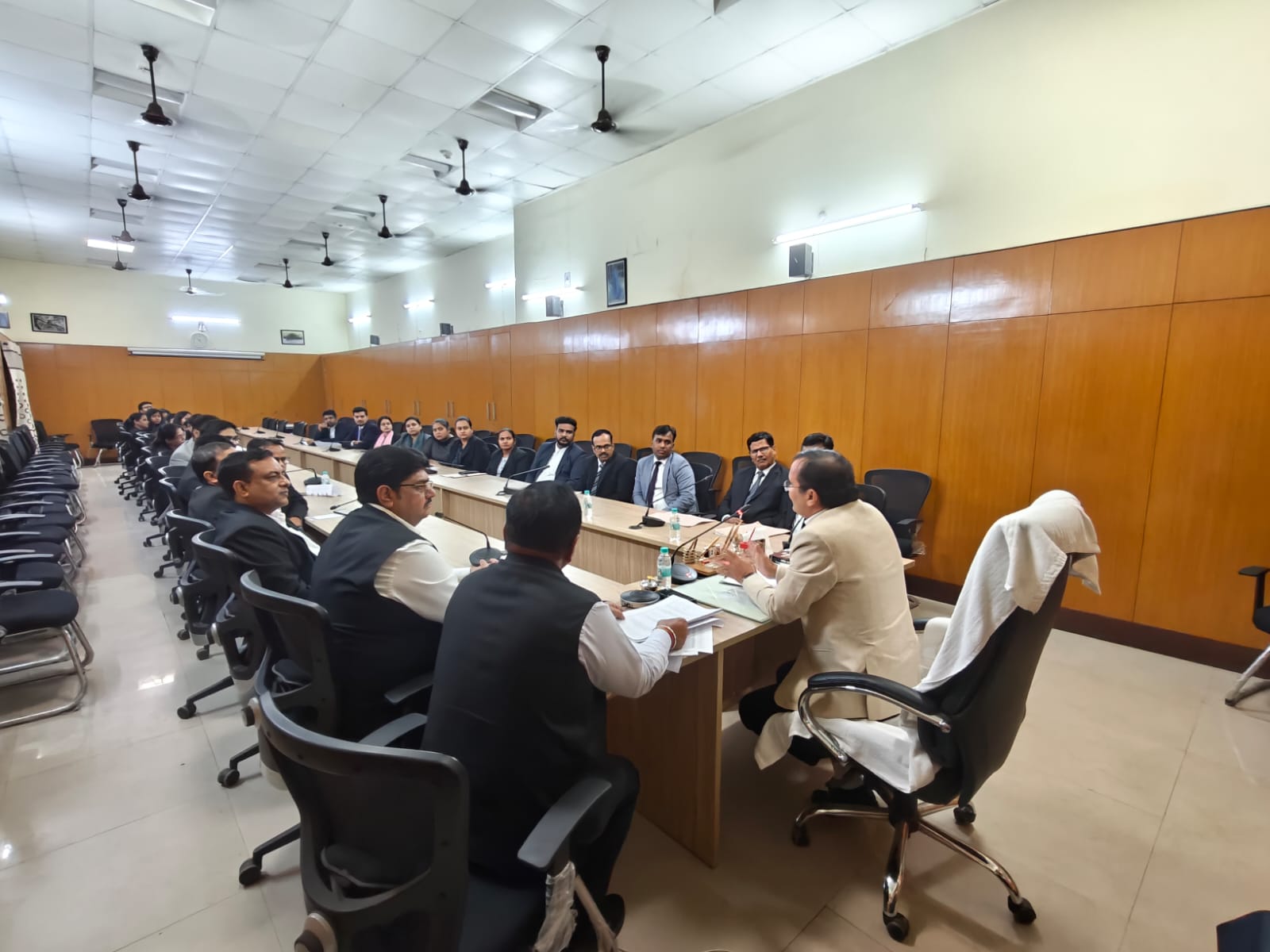 राष्ट्रीय लोक अदालत आगरा, आगरा समाचार, जिला विधिक सेवा प्राधिकरण, सस्ता और त्वरित न्याय, लोक अदालत 2025