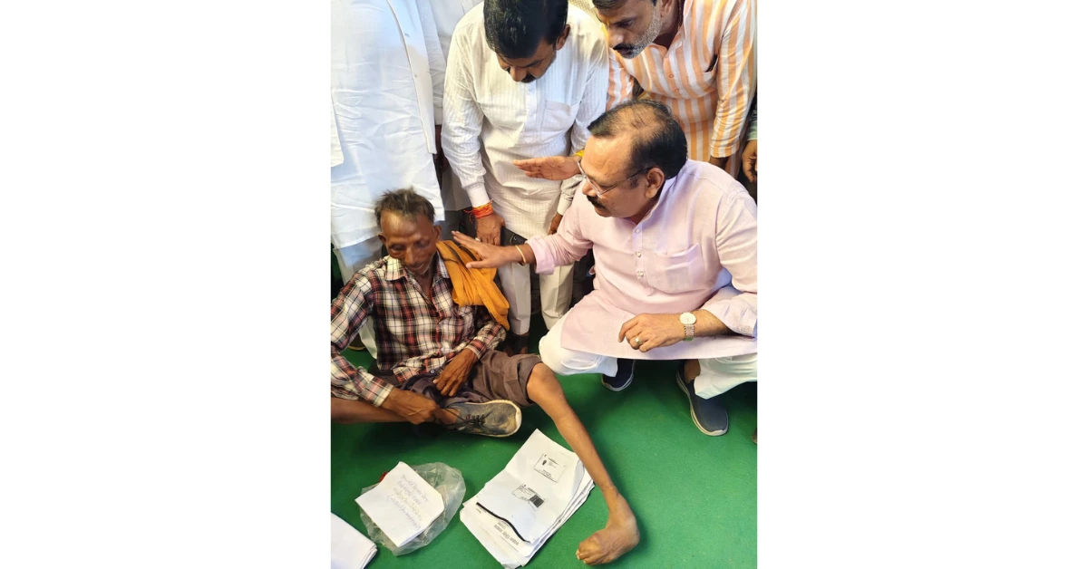 सांसद जन चौपाल, राजकुमार चाहर, किसान मुफ्त बीमा, कृषक दुर्घटना बीमा योजना, बाह तहसील चौपाल, प्रधानमंत्री सुरक्षा बीमा योजना, मोदी जन्मदिन 75, ग्रामीण समस्याएं समाधान, आगरा जन चौपाल, योगी सरकार किसान योजनाएं