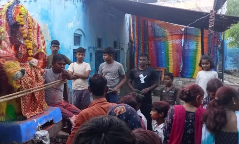 कागारौल दुर्गा विसर्जन 2025, गढ़मुक्खा मां दुर्गा पूजा, दुर्गा विसर्जन यात्रा आगरा, नवरात्रि महोत्सव 2025, मां दुर्गा प्रतिमा विसर्जन, अकोला खारी नदी विसर्जन, Durga Visarjan Agra, Navratri Durga Visarjan