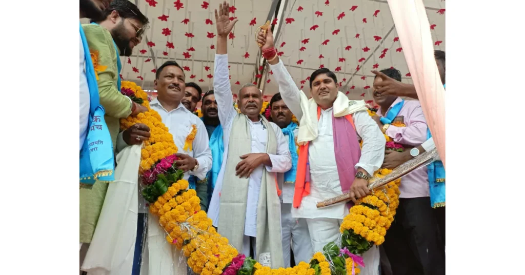 रमेश चन्द्र कुंडे ने लाल डिग्गी से प्रभात फेरी को दिखाई हरी झंडी | चिरौली-बैनई गांवों का किया औचक निरीक्षण, अधिकारियों को दिए सख्त निर्देश रमेश चन्द्र कुंडे, एसी/एसटी आयोग उत्तर प्रदेश, बाल्मीकि समाज, लाल डिग्गी शाहगंज, आगरा न्यूज़, दलित कल्याण योजना, चिरौली निरीक्षण, बैनई ग्राम पंचायत, अनुसूचित जाति आयोग, जनसुनवाई आगरा, SC ST Commission Uttar Pradesh, Ramesh Chandra Kunde Visit, Agra News Today, Prabhat Pheri Agra, Dalit Welfare News, Mahesh Chaudhary Apna Dal S