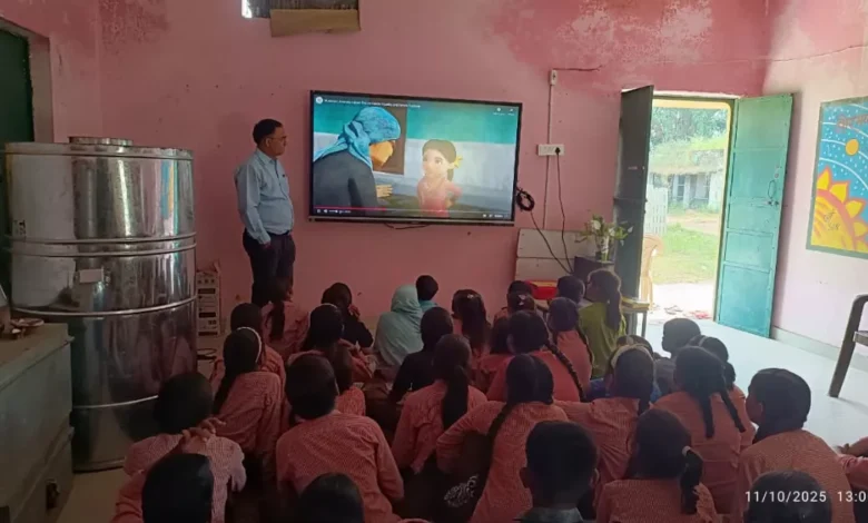 अंतरराष्ट्रीय बालिका दिवस, बालिका दिवस 2025, फतेहाबाद समाचार, आगरा न्यूज, महिला सशक्तिकरण, बालिकाओं की शिक्षा, girl empowerment, bhalkhara school, short film for girls, girl child education, beti bachao beti padhao, Mission Shakti UP, UP Education News, महिला अधिकार, बालिका शिक्षा अभियान, inspirational movie for students, आगरा शिक्षा समाचार