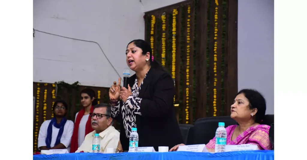 मिशन शक्ति 5.0 के अंतर्गत डॉ. भीमराव आंबेडकर विश्वविद्यालय आगरा में गुड टच और बैड टच पर हुआ सेमिनार | बाल सुरक्षा और आत्म-सुरक्षा पर विस्तृत चर्चा मिशन शक्ति 5.0, गुड टच बैड टच, आगरा विश्वविद्यालय समाचार, डॉ भीमराव आंबेडकर विश्वविद्यालय आगरा, महिला प्रकोष्ठ आगरा, बाल सुरक्षा सेमिनार, आत्म सुरक्षा जागरूकता, POCSO अधिनियम, बाल शोषण से बचाव, यूनिवर्सिटी मॉडल स्कूल आगरा, एडवोकेट नम्रता मिश्रा, प्रो अचला गक्खड़, मिशन शक्ति अभियान, गृह विज्ञान संस्थान आगरा, शिक्षा समाचार आगरा, महिला सशक्तिकरण, डिजिटल सुरक्षा, बच्चों की सुरक्षा, मिशन शक्ति कार्यक्रम आगरा, DBRAU News