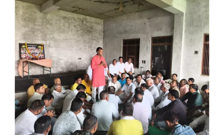 खेरागढ़ हादसा, दुर्गा विसर्जन दुर्घटना, लोधी समाज आगरा, लक्ष्य संस्था आगरा, खुशियापुर हादसा, आगरा न्यूज़, सामाजिक सहायता, आर्थिक मदद, श्रद्धांजलि सभा, आगरा ताज़ा खबरें, यूपी न्यूज़, आगरा समाज समाचार, मानवता की मिसाल, दुखद हादसा, स्थानीय समाचार आगरा