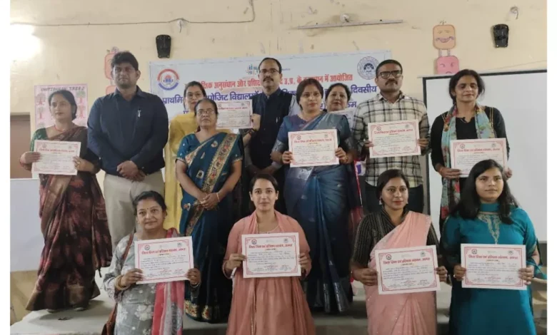 निपुण भारत मिशन, राष्ट्रीय शिक्षा नीति 2020, एनसीएफ 2023, डायट आगरा, पुष्पा कुमारी, शिक्षक प्रशिक्षण, शिक्षा समाचार आगरा, प्राथमिक विद्यालय विकास, शिक्षा में सुधार, सामुदायिक सहभागिता, शिक्षक सशक्तिकरण, शिक्षा नीति अपडेट, यूपी शिक्षा विभाग, निपुण विद्यालय लक्ष्य, आधुनिक शिक्षण पद्धति, प्रशिक्षण कार्यक्रम