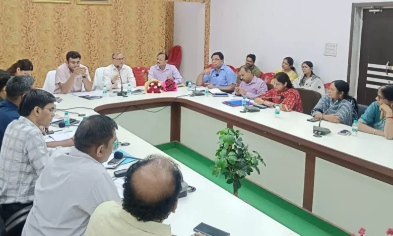 UP Scholarship 2025, छात्रवृत्ति योजना, दशमोत्तर छात्रवृत्ति, पूर्वदशम छात्रवृत्ति, Subhash Chandra Sharma, आगरा बैठक, UP Scholarship Portal, छात्रवृत्ति आवेदन, यूपी छात्रवृत्ति समाचार, यूपी स्कॉलरशिप अपडेट, Uttar Pradesh Scholarship, Scholarship Portal Reopen, UP Government Schemes