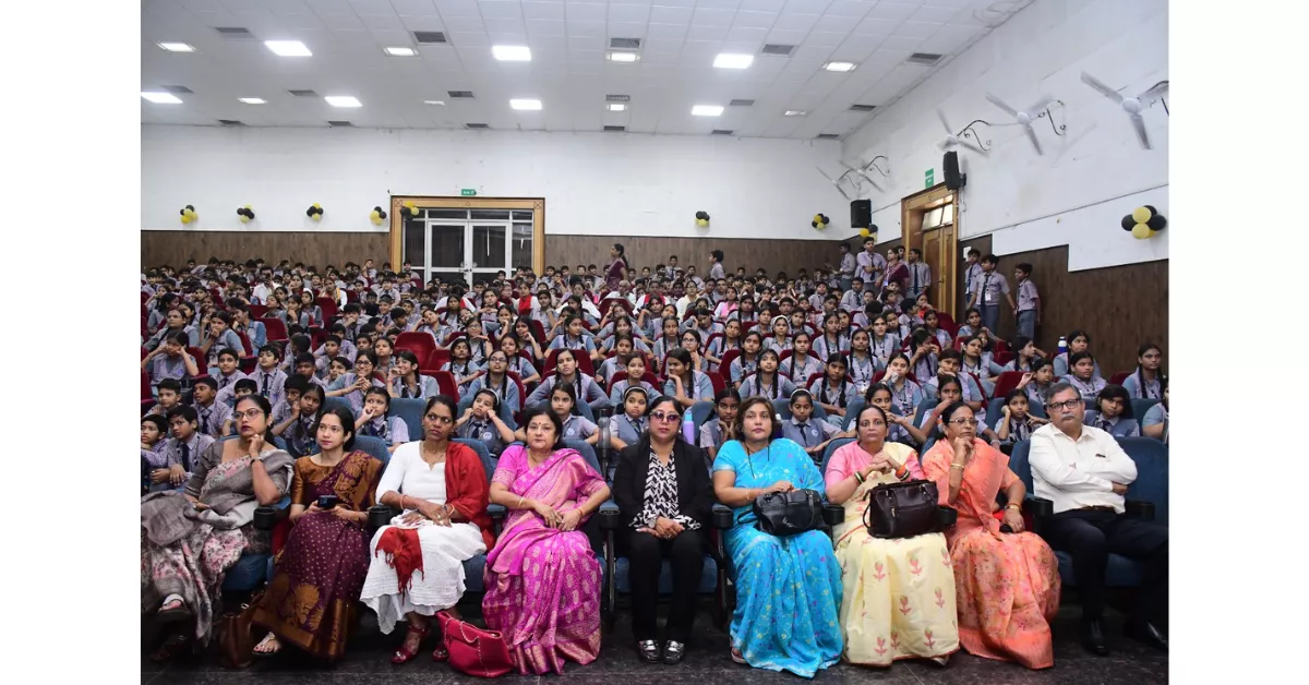 मिशन शक्ति 5.0, गुड टच बैड टच, आगरा विश्वविद्यालय समाचार, डॉ भीमराव आंबेडकर विश्वविद्यालय आगरा, महिला प्रकोष्ठ आगरा, बाल सुरक्षा सेमिनार, आत्म सुरक्षा जागरूकता, POCSO अधिनियम, बाल शोषण से बचाव, यूनिवर्सिटी मॉडल स्कूल आगरा, एडवोकेट नम्रता मिश्रा, प्रो अचला गक्खड़, मिशन शक्ति अभियान, गृह विज्ञान संस्थान आगरा, शिक्षा समाचार आगरा, महिला सशक्तिकरण, डिजिटल सुरक्षा, बच्चों की सुरक्षा, मिशन शक्ति कार्यक्रम आगरा, DBRAU News