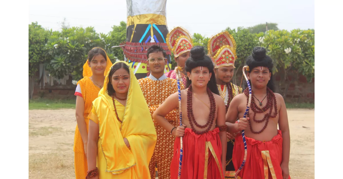 रामानुजन इंटरनेशनल स्कूल दशहरा, राम रावण युद्ध मंचन 2025, रावण दहन आगरा स्कूल, विजयदशमी कार्यक्रम 2025, दशहरा पर्व रामानुजन स्कूल, रामायण मंचन आगरा, बुराई पर अच्छाई की विजय, स्कूल कल्चरल प्रोग्राम दशहरा