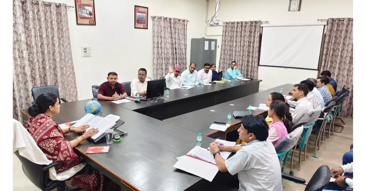 आगरा समाचार, जिला पंचायत आगरा, मंजू भदौरिया, सिंचाई बन्धु बैठक, आगरा नहर सफाई, रबी फसल 2025, कृषि विभाग आगरा, किसानों का मुआवजा, बाढ़ राहत आगरा, नलकूप विभाग, जल निगम आगरा, उत्तर प्रदेश पंचायत समाचार, यूपी सरकारी योजनाएं, बटेश्वर मेला 2025, सिंचाई योजना यूपी, ग्राम विकास आगरा, पंचायत अपडेट्स, यूपी न्यूज़, जिला पंचायत बैठक, कृषि सुधार यूपी