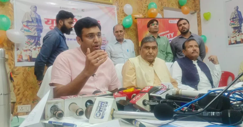 आगरा में लौह पुरुष सरदार पटेल @150 अभियान का शुभारंभ