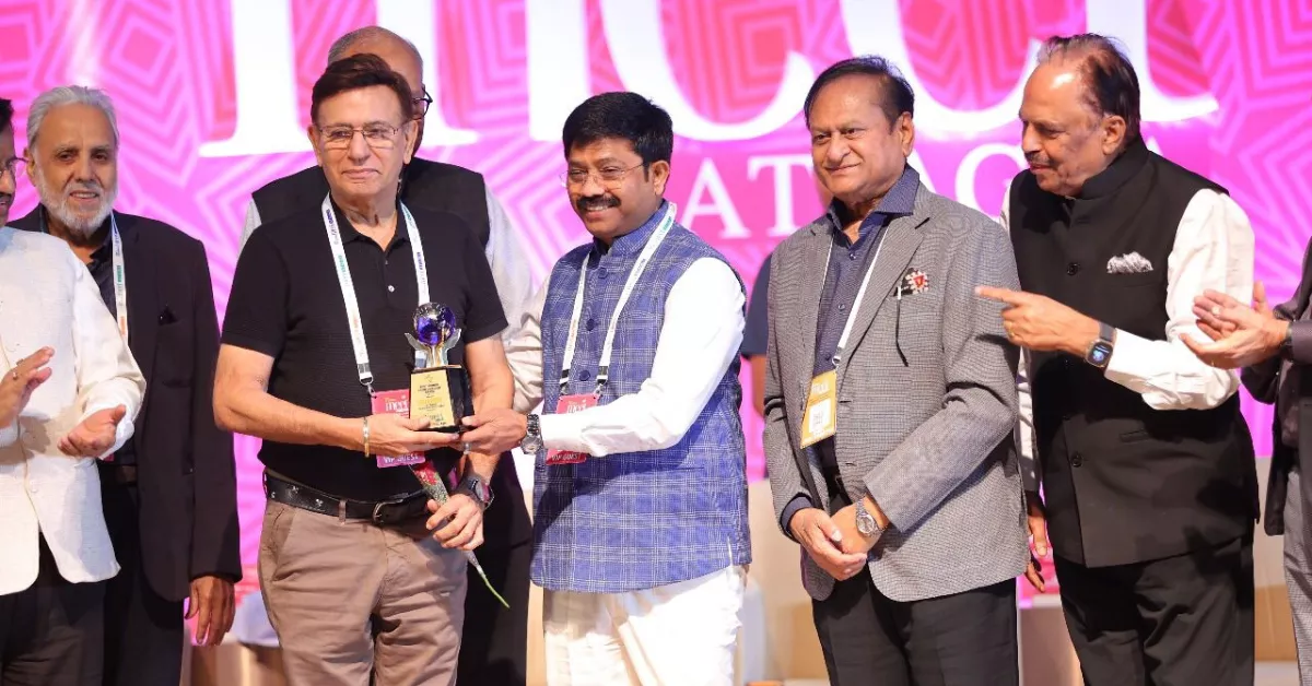 मीट एट आगरा 2025, जूता उद्योग आगरा, फुटवियर निर्यात यूपी, MSME विकास यूपी, आगरा ट्रेड सेंटर मेला, फुटवियर एक्सपोर्ट इंडिया, यूपी उद्योग निवेश, आगरा औद्योगिक समाचार, फुटवियर मेला आगरा, नन्द गोपाल गुप्ता नंदी आगरा, पूरन डावर फुटवियर उद्योग, आगरा व्यापार समाचार