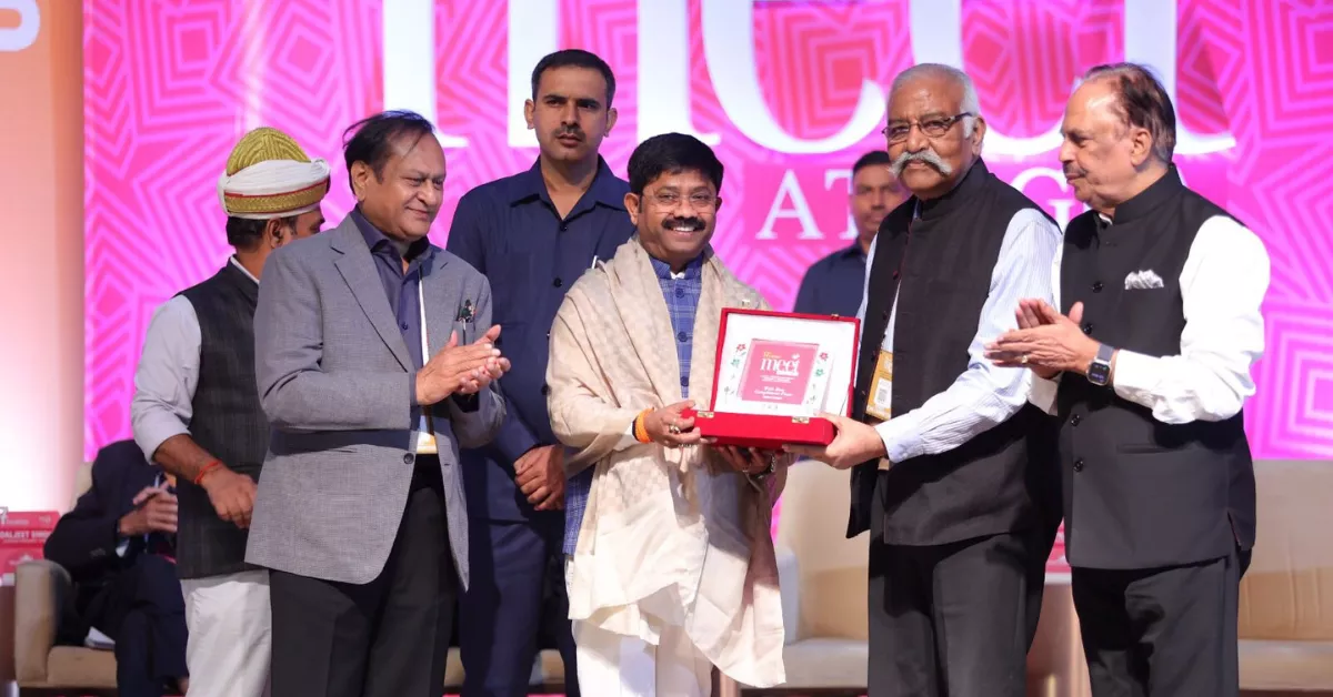 मीट एट आगरा 2025, जूता उद्योग आगरा, फुटवियर निर्यात यूपी, MSME विकास यूपी, आगरा ट्रेड सेंटर मेला, फुटवियर एक्सपोर्ट इंडिया, यूपी उद्योग निवेश, आगरा औद्योगिक समाचार, फुटवियर मेला आगरा, नन्द गोपाल गुप्ता नंदी आगरा, पूरन डावर फुटवियर उद्योग, आगरा व्यापार समाचार