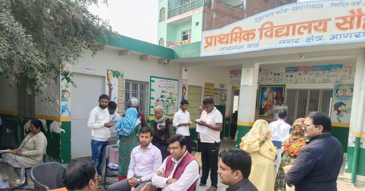 SIR 2025 आगरा, BLO निरीक्षण आगरा, अरविंद मल्लप्पा बंगारी, मतदाता सूची संशोधन आगरा, गणना प्रपत्र भरना, डोर टू डोर सर्वे चुनाव, वोटर लिस्ट अपडेट यूपी, सुपरवाइजर निरीक्षण आगरा, BLO ऐप फीडिंग