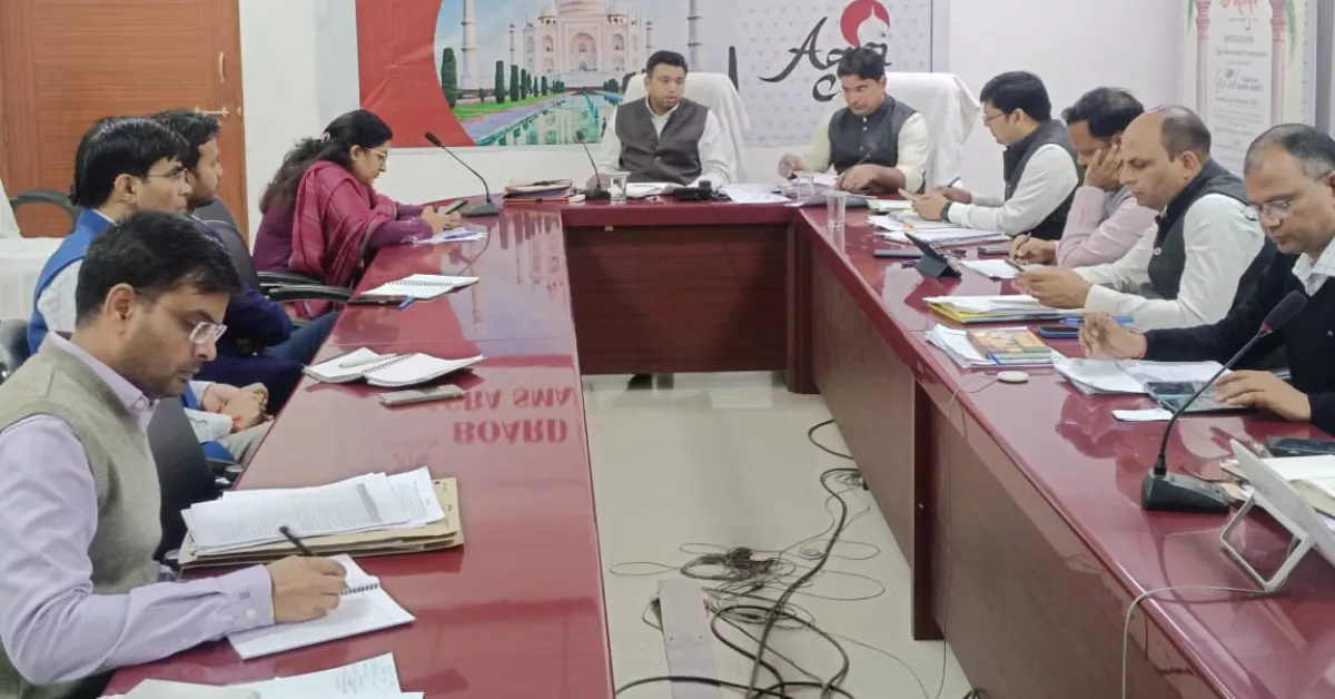 आगरा चुनाव अपडेट, SIR 2026 अभियान, DM आगरा निरीक्षण, मतदाता सूची संशोधन, निर्वाचन समाचार आगरा, मतदान जागरूकता, BLO कार्य समीक्षा, voters list update Hindi, स्मार्ट सिटी आगरा अपडेट, मतदाता पंजीकरण उत्तर प्रदेश