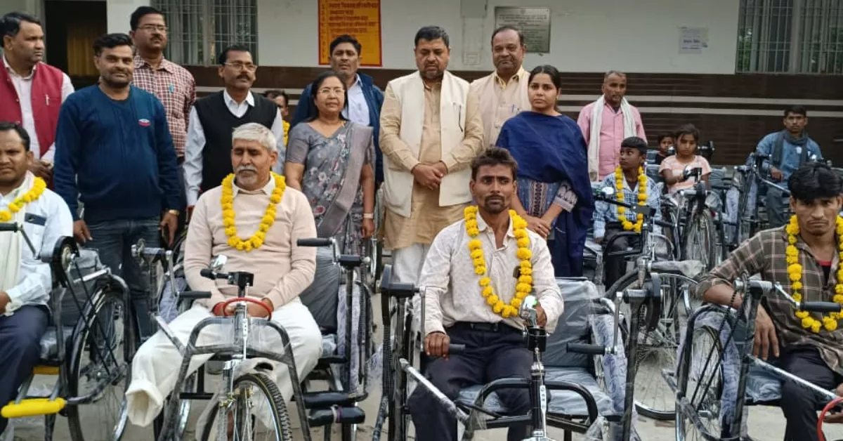 खेरागढ़ ट्राईसाइकिल वितरण, दिव्यांगजन कल्याण कार्यक्रम, विधायक भगवान सिंह कुशवाहा, आगरा विकास कार्य, दिव्यांगजन सशक्तिकरण, ट्राईसाइकिल योजना यूपी, दिव्यांग सहायता कार्यक्रम आगरा, आत्मनिर्भर दिव्यांग अभियान, खेरागढ़ न्यूज़, आगरा ताजा खबर