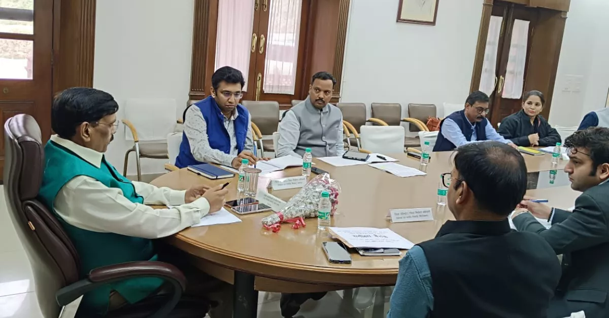 पंचायत चुनाव 2026, मतदाता सूची शुद्धिकरण यूपी, डुप्लीकेट वोटर सत्यापन, ई बीएलओ ऐप उत्तर प्रदेश, राज्य निर्वाचन आयोग बैठक, आगरा पंचायत चुनाव तैयारी, त्रिस्तरीय पंचायत निर्वाचक नामावली