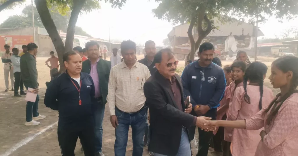 जगनेर ब्लॉक खेलकूद प्रतियोगिता, परिषदीय विद्यालय खेल आयोजन, आगरा शिक्षा विभाग, बीईओ जगत सिंह राजपूत, अनिल उपाध्याय व्यायाम शिक्षक, कबड्डी प्रतियोगिता आगरा, बालक बालिका दौड़, ग्रामीण खेल प्रतिभा, विद्यालय खेल उत्सव, जिला स्तरीय प्रतियोगिता आगरा