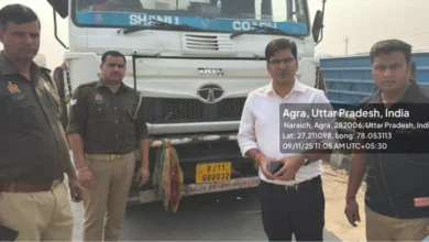 अवैध खनन आगरा, DM अरविंद मल्लप्पा बंगारी कार्रवाई, ओवरलोड वाहन चेकिंग आगरा, mining enforcement UP, joint task force action Agra, illegal mining crackdown UP, transport overloading action India, vehicle seizure illegal mining, Agra administration news