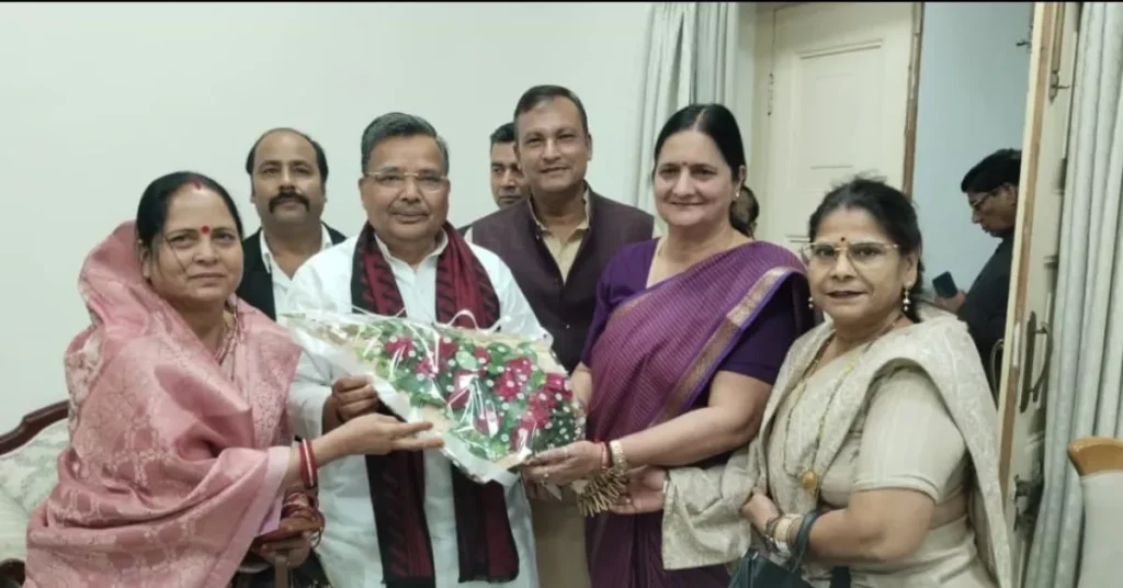 Kheragarh Breaking: खेरागढ़ समीक्षा बैठक में नगर पंचायत अध्यक्षों ने रखीं गंभीर शिकायतें | प्रभारी मंत्री जयवीर सिंह ने दिए सख्त निर्देश खेरागढ़ समीक्षा बैठक, प्रभारी मंत्री जयवीर सिंह, भूमाफिया समस्या आगरा, नगर पंचायत अध्यक्ष समस्या, विकास कार्यों की समीक्षा, किरावली नगर पंचायत, पिनाहट नगर पंचायत, यूपी निकाय बैठक, आगरा राजनीतिक समाचार, यूपी विकास योजनाएं