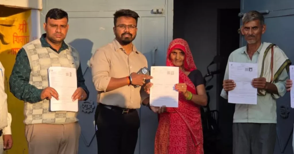 SIR अभियान तेज़, SIR campaign Agra, special intensive revision UP, voter list update India, ब्लो सर्वे UP, आगरा निर्वाचन समाचार, DM Arvind Mallappa Bangari, voter enumeration forms, election commission India update, voter form-6-7-8-8A, मतदाता सूची अद्यतन अभियान