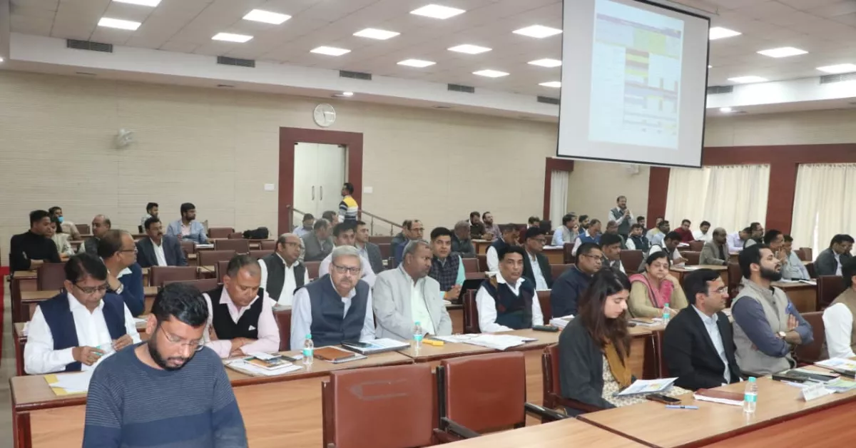 आगरा मंडल समीक्षा, सीएम डैशबोर्ड रैंकिंग, मण्डलायुक्त शैलेन्द्र कुमार सिंह, आगरा विकास कार्य, मथुरा विकास रिपोर्ट, फिरोजाबाद प्रशासन समीक्षा, ग्राम्य विकास योजनाएँ, आयुष्मान कार्ड निर्माण, पीएम सूर्यघर योजना, गौशाला निरीक्षण आगरा