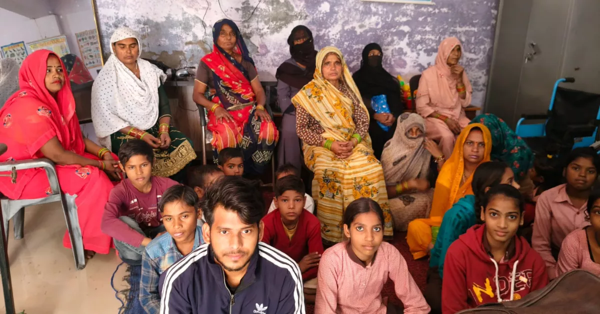 दिव्यांग बच्चों की शिक्षा, खेरागढ़ न्यूज़, इनवायरमेंट बिल्डिंग प्रोग्राम, पैरेंट्स काउंसलिंग, आगरा समाचार, स्पेशल एजुकेशन यूपी, दिव्यांगजन योजनाएँ यूपी, कागारौल विद्यालय कार्यक्रम, inclusive education india, teacher parents interaction