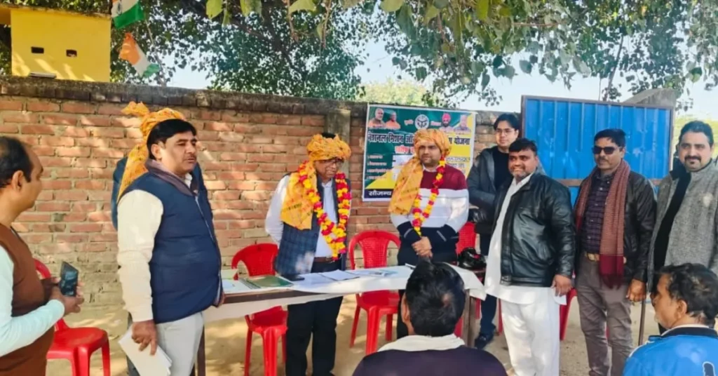 प्राकृतिक खेती, खेरागढ़ कृषि समाचार, आगरा कृषि खबर, प्राकृतिक खेती जागरूकता, कृषि विभाग आगरा, जैविक खेती उत्तर प्रदेश, बीजामृत जीवामृत, किसानों के लिए प्राकृतिक खेती, भूमि उपजाऊ बनाने के उपाय, रासायनिक खेती के नुकसान, प्राकृतिक खेती प्रशिक्षण, ग्राम बुरहरा खेरागढ़, आगरा ग्रामीण समाचार, कृषि योजनाएं उत्तर प्रदेश, किसान जागरूकता कार्यक्रम
