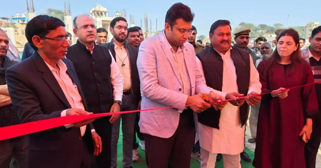 अटल बिहारी वाजपेयी जयंती, बटेश्वर धाम किसान मेला, विराट किसान मेला आगरा, अटल जयंती कार्यक्रम, कृषि प्रदर्शनी आगरा, किसान मेला बाह, अटल जयंती 2025, कृषि विभाग आगरा, अटल बिहारी वाजपेयी कार्यक्रम, बटेश्वर धाम समाचार, किसान समाचार हिंदी, government event agra, agriculture news hindi