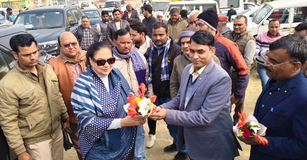 बटेश्वर धाम किसान मेला, विराट किसान मेला समापन, कृषि प्रदर्शनी बाह आगरा, रानी पक्षालिका सिंह विधायिका, किसान सम्मान समारोह, कृषि विभाग आगरा, फसल बीमा रबी 2025, आलू पपड़ी रोग उपचार, महिला कृषक सशक्तिकरण, agriculture news hindi