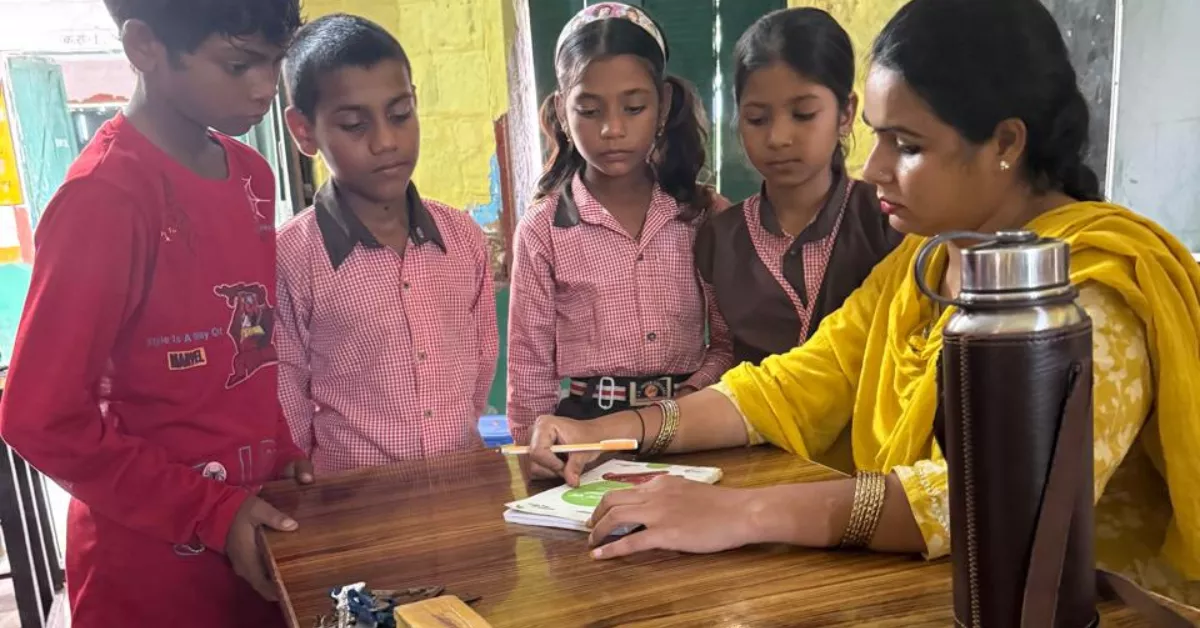 प्राथमिक विद्यालय विदरपुर, फतेहपुर सीकरी शिक्षा समाचार, आगरा शिक्षा खबर, सरकारी स्कूल की उपलब्धि, Wipro Earthian प्रोजेक्ट, पर्यावरण शिक्षा कार्यक्रम, सरकारी स्कूल बच्चे हवाई यात्रा, आगरा शिक्षा सफलता, परिषदीय विद्यालय उपलब्धि, CEE पर्यावरण मित्र कार्यक्रम, विप्रो फाउंडेशन शिक्षा, सरकारी स्कूल की सफलता कहानी, NMMS प्रेरणा, बच्चों की शैक्षिक उपलब्धि, आगरा ब्रेकिंग एजुकेशन न्यूज़