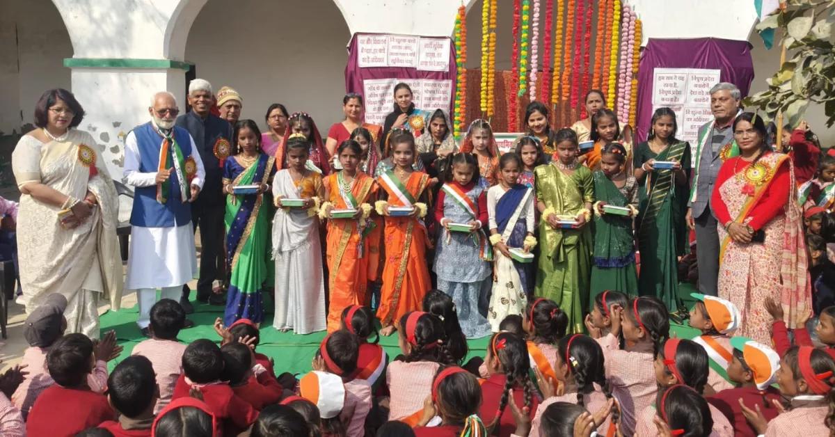 कागारौल गणतंत्र दिवस, प्राथमिक विद्यालय कागारौल, 77वां गणतंत्र दिवस आगरा, Agra Republic Day News, parishadiya vidyalaya agra, government school republic day, school republic day celebration, khairagarh block agra news, basic education agra, up school news, rural school republic day, children cultural program agra, education news agra