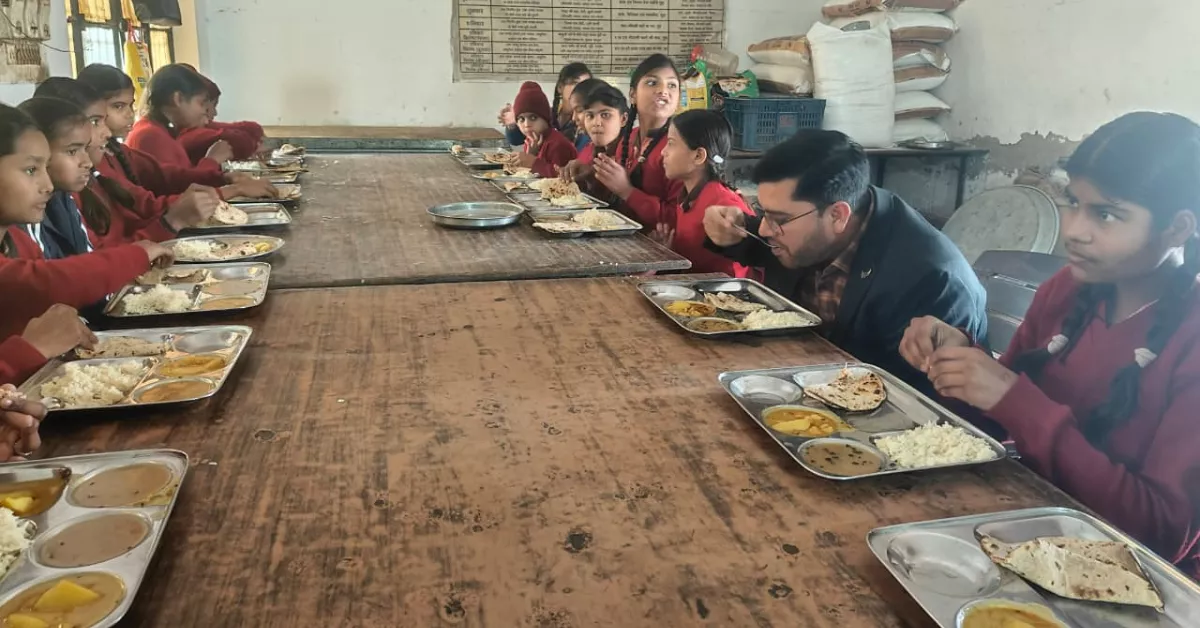 जिला बेसिक शिक्षा अधिकारी आगरा, कस्तूरबा गांधी आवासीय बालिका विद्यालय, केजीबीवी आगरा निरीक्षण, मध्यान्ह भोजन विद्यालय, शिक्षक संकुल बैठक, बेसिक शिक्षा सुधार, शिक्षा गुणवत्ता आगरा, सरकारी स्कूल निरीक्षण, बालिका शिक्षा उत्तर प्रदेश, आरटीई शिक्षा व्यवस्था, डायट आगरा, प्राथमिक विद्यालय समीक्षा, शिक्षा समाचार आगरा