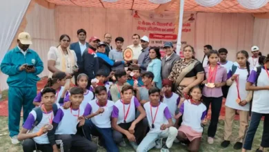 पीएम श्री बल्हेरा अकोला शुभम, आगरा जनपद स्तरीय खेलकूद प्रतियोगिता 2026, आरबीएस महाविद्यालय खेल आयोजन, व्यक्तिगत चैंपियन शुभम, बेसिक शिक्षा परिषद खेल प्रतियोगिता, आगरा स्कूल स्पोर्ट्स न्यूज, 100 मीटर दौड़ विजेता आगरा, छात्र खेल उपलब्धि आगरा, पीएम श्री विद्यालय खेल समाचार, आगरा ताजा शिक्षा खेल खबर