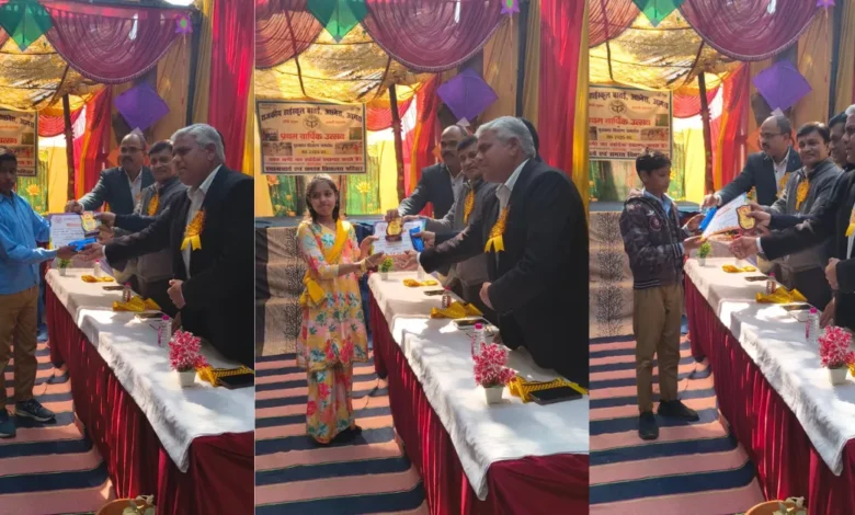 राजकीय हायर सेकेंडरी स्कूल बस्तई, बस्तई अछनेरा वार्षिक उत्सव, government school annual function agra, school cultural program agra, student award ceremony bastai, Agra education news, Google Discover school news, सरकारी स्कूल कार्यक्रम आगरा